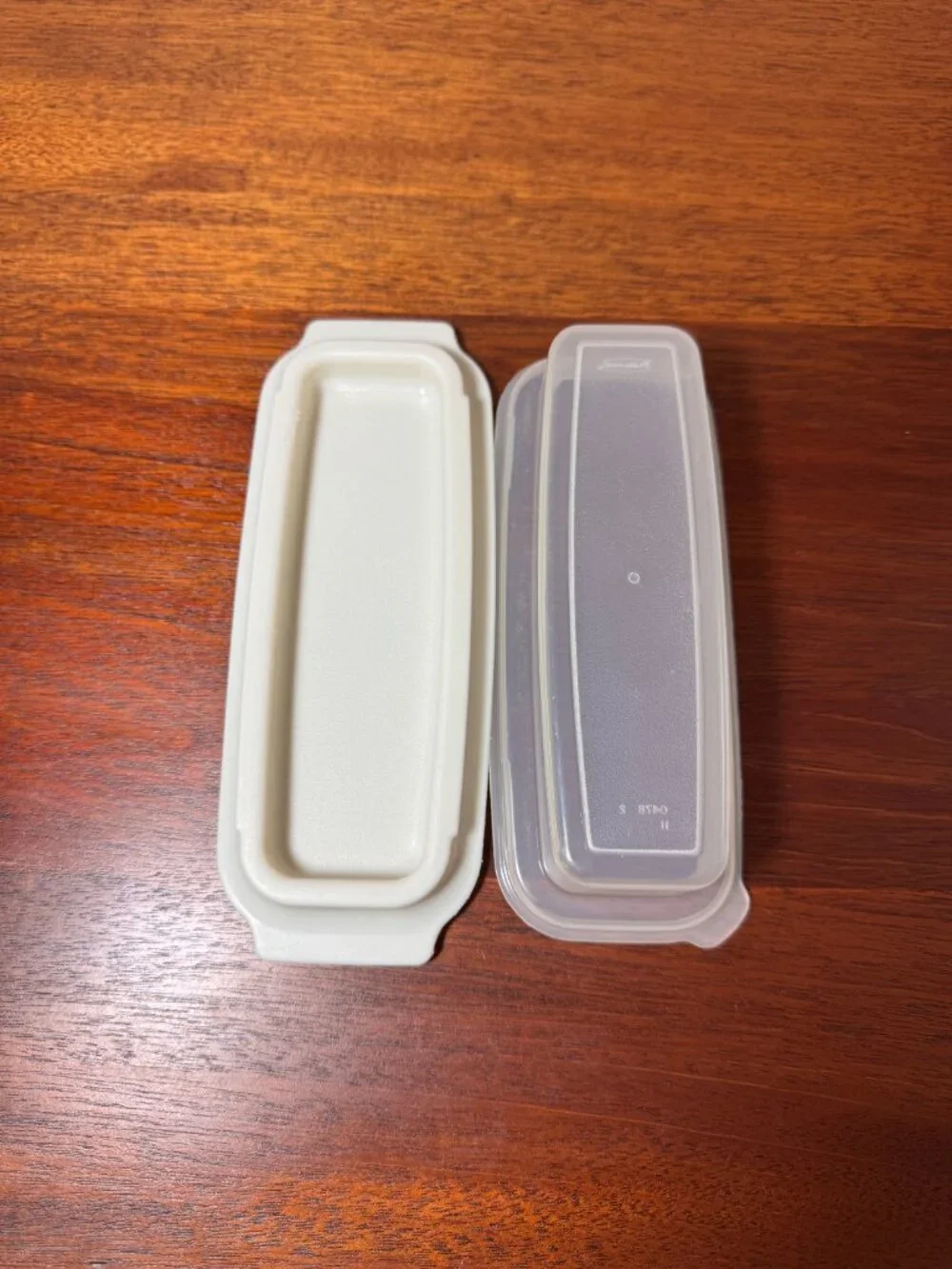 Rubbermaid Servin' Saver Butter Dish Keeper Storage Container - Almond Base